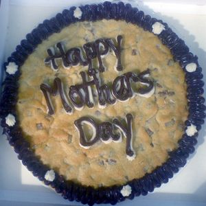 300px-mothers_day_cake.jpg