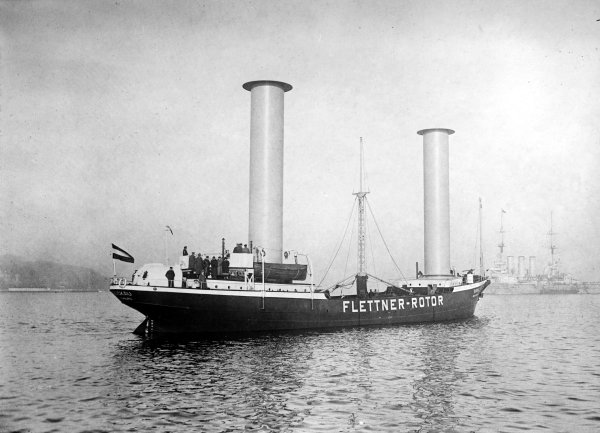 Flettner rotor ship