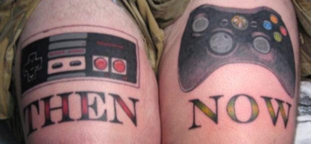 I want the video game controller but a playstation controller I want the  font to arch around the controller  Tatuagem casal Tatuagem Tatuagens  gamer