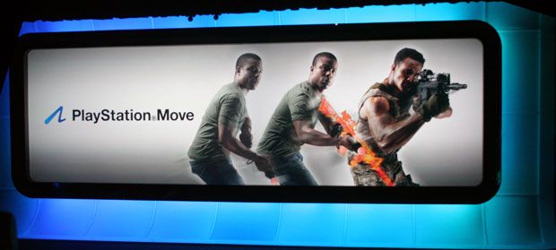 Malgastar Empuje hacia abajo damnificados The Playstation Move vs the Xbox Kinect, may the best motion controller win  | TechCrunch