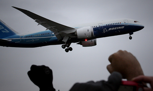 photo of Boeing suspends 787 airplane production image