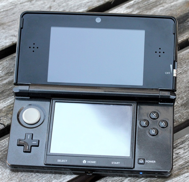 gentagelse Mappe det samme Nintendo 3DS To Drop To $170 On August 12, Current Owners Get 20 Free Games  | TechCrunch