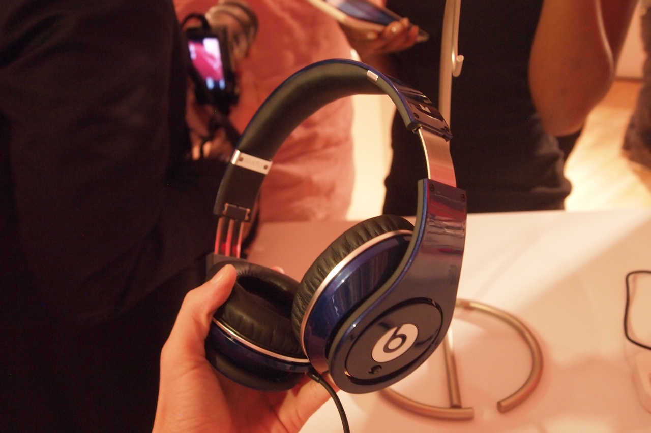 New Beats By Dre Monster Headphones Are Wireless, Colorful: We Go Ears-On |  TechCrunch