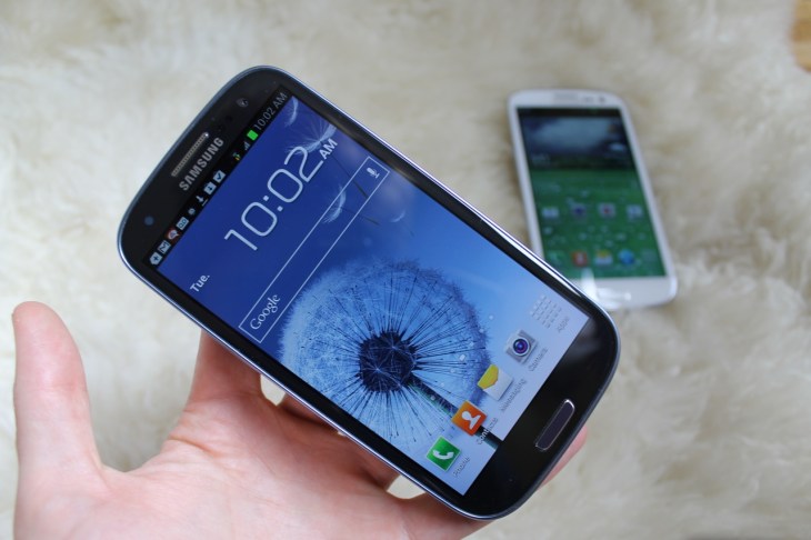 Caligrafía derrochador Proporcional Samsung Galaxy S III Review: This Is The Phone You've Been Waiting For |  TechCrunch