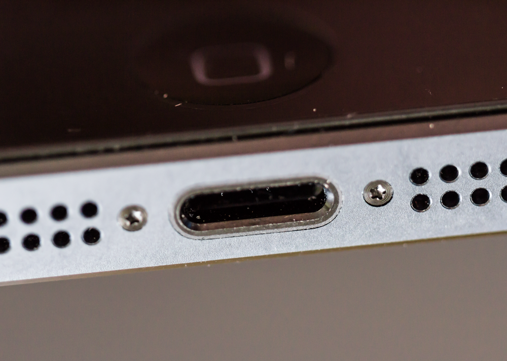evalueren Stressvol kabel The Sweet, Sweet Cruelty Of Apple's New Lightning Connector For iPhone 5 |  TechCrunch