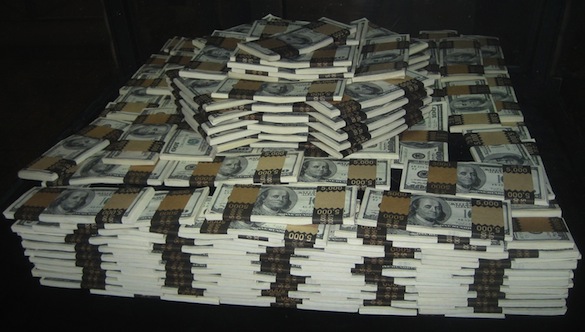 what does 10 million dollars look like