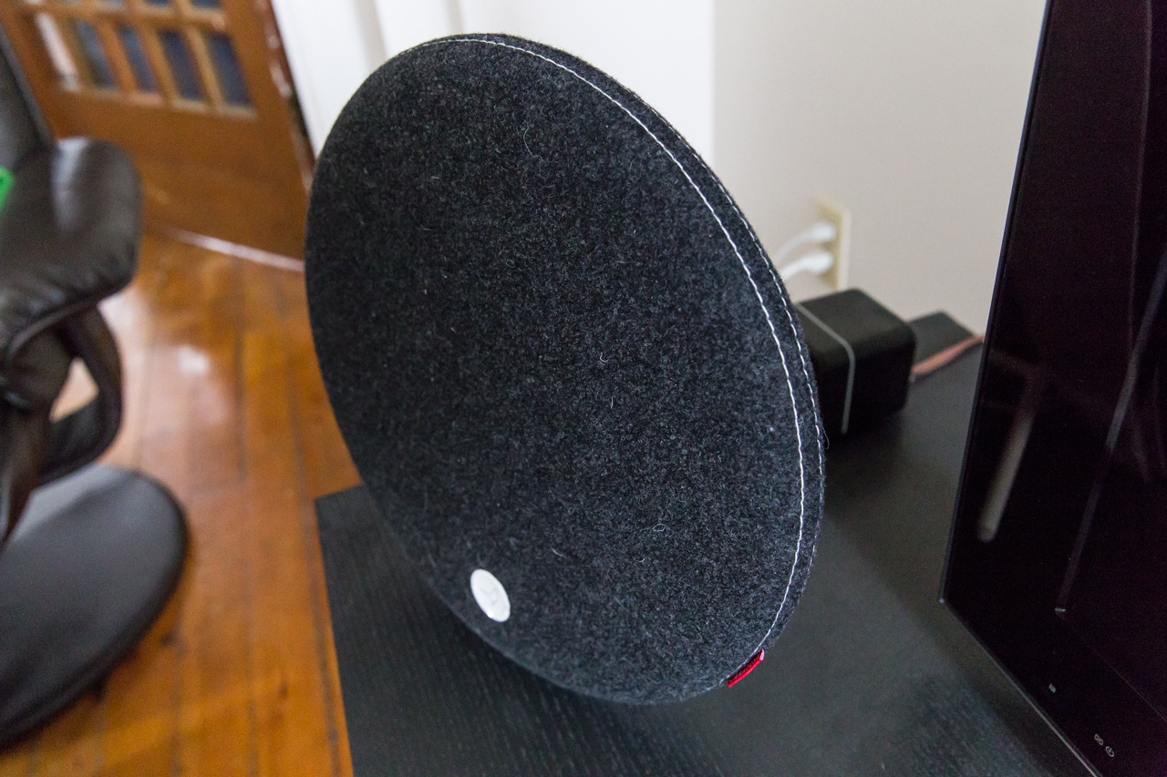 Beschrijving Discrepantie Kort leven Libratone Loop Review: The AirPlay Speaker That Looks As Good As It Sounds  | TechCrunch