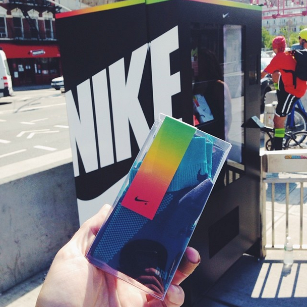 Beoordeling Sluier helaas Nike's Secret New York Vending Machine Trades Free Swag For FuelBand Points  | TechCrunch