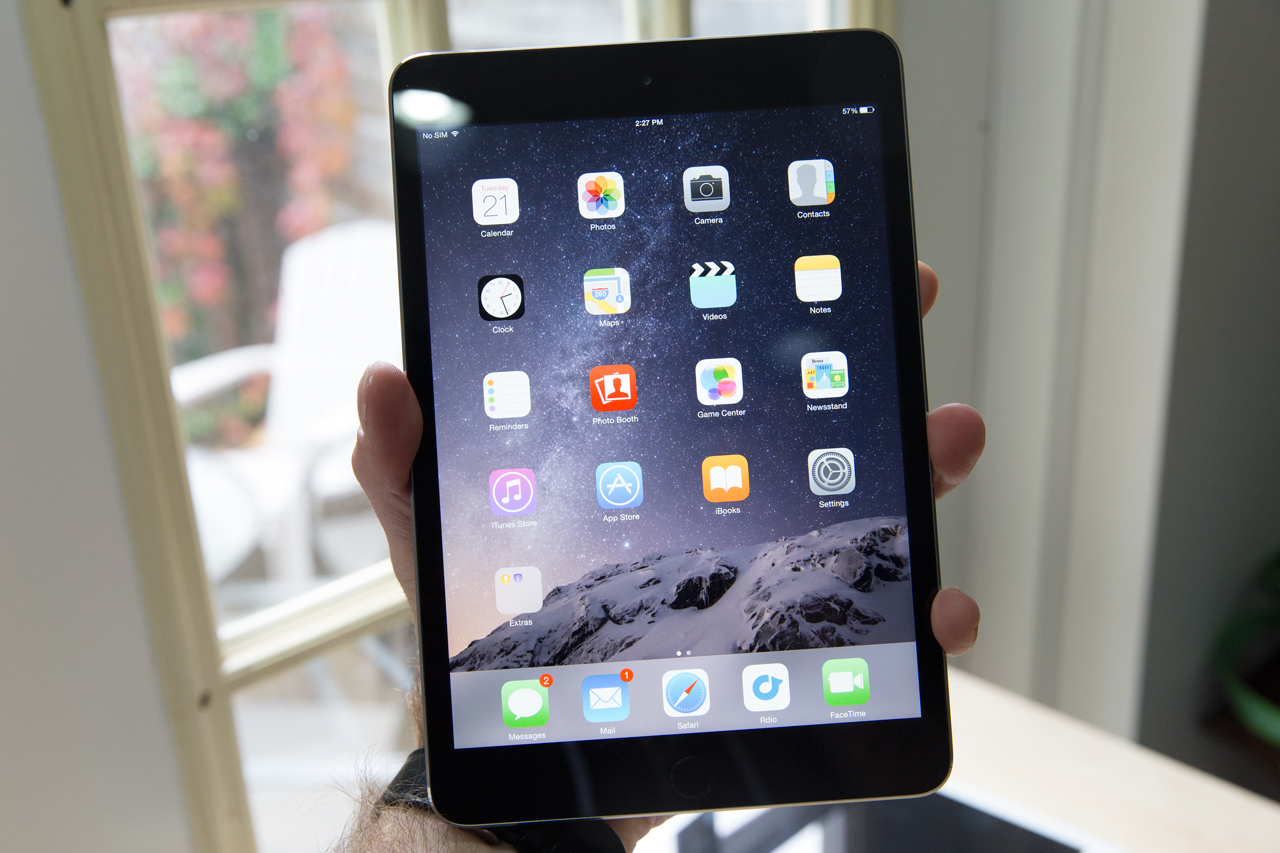 iPad Mini 3 Review: Apple's Small Tablet Stays Mostly The Same 