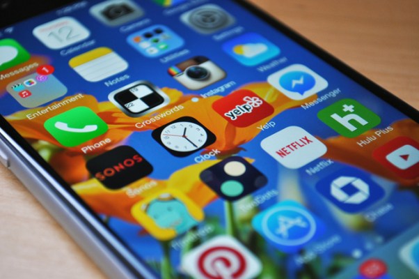 Consumers Spend 85% Of Time On Smartphones In Apps, But Only 5 Apps See  Heavy Use | TechCrunch