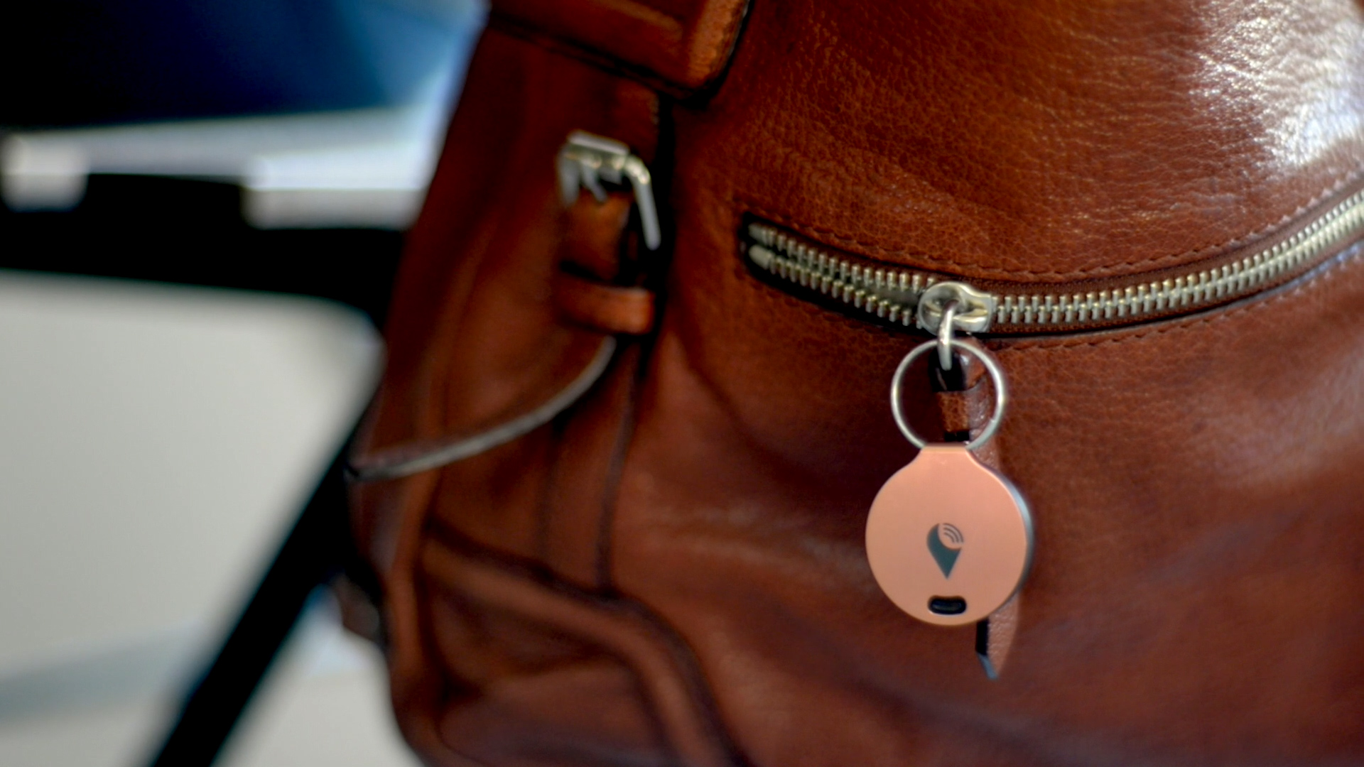 Find it! TrackR bravo 3rd gen Bluetooth Tracking Device Lost Phone Keys Wallet