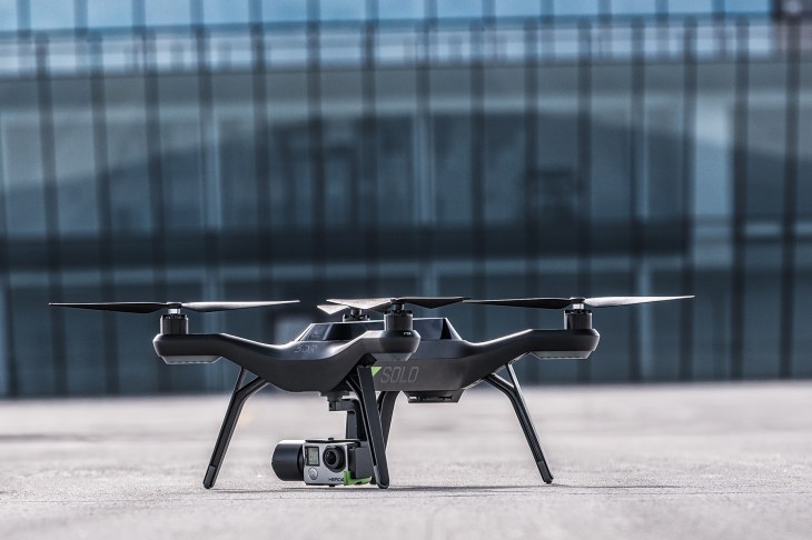 badge successor Minimize 3D Robotics' New Solo Drone Promises To Make Aerial Videography Easy |  TechCrunch