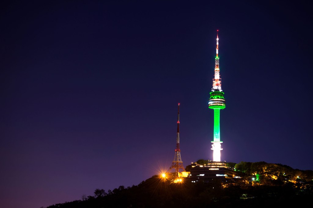 Seoul tower at night.