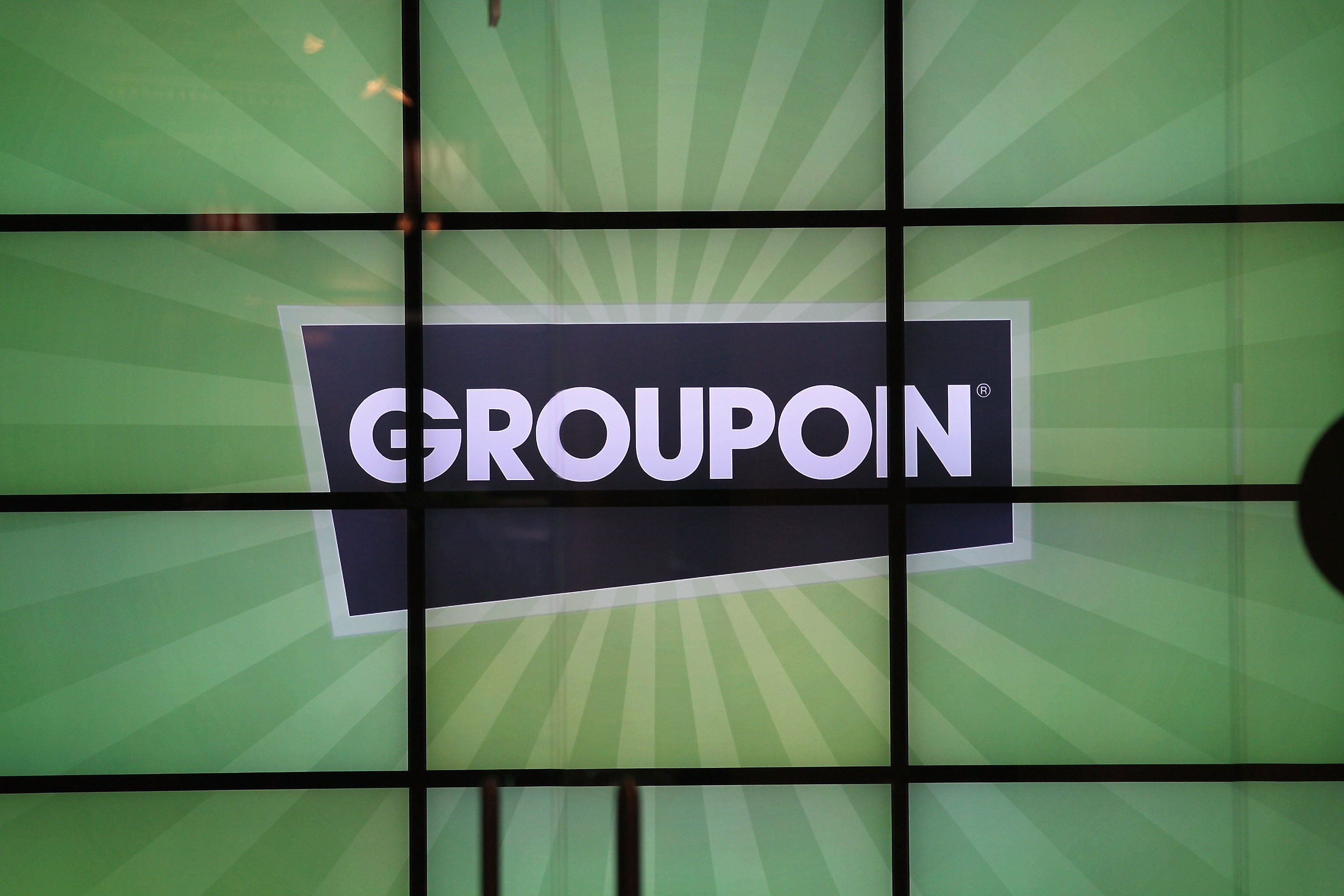 Groupon Is Laying Off 1,100 At A Cost Of $35M, Shutters Operations In 7  Countries | TechCrunch