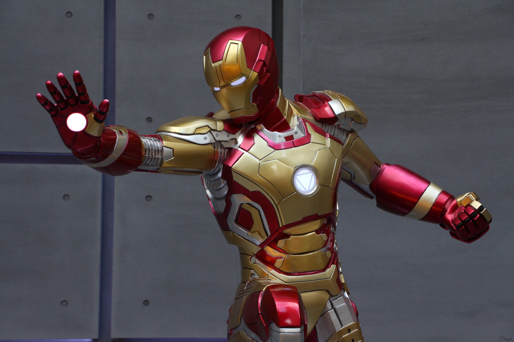 Mark Zuckerberg Is Building A Real Life Version Of Iron Man S Digital Assistant Jarvis Techcrunch