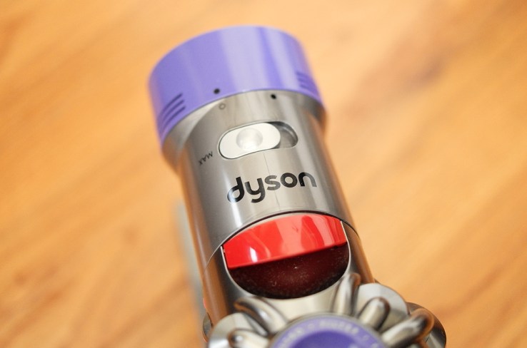 Dependent shape Crust Review: Dyson's V8 Absolute vacuum can be useful, minus middling battery  life | TechCrunch