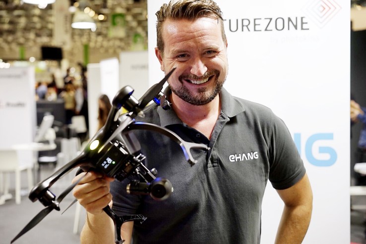 Matthias Hagedorn shows off Ehang's Ghostdrone 2.0 VR