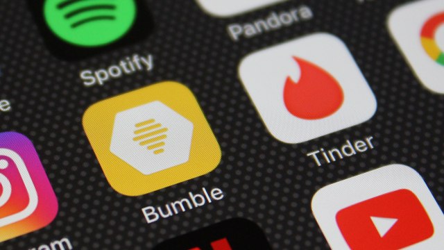 photo of Bumble drops Facebook login requirement image