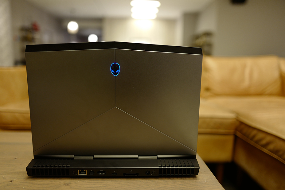 Alienware's 13 R3 is testament to small and powerful VR-capable 