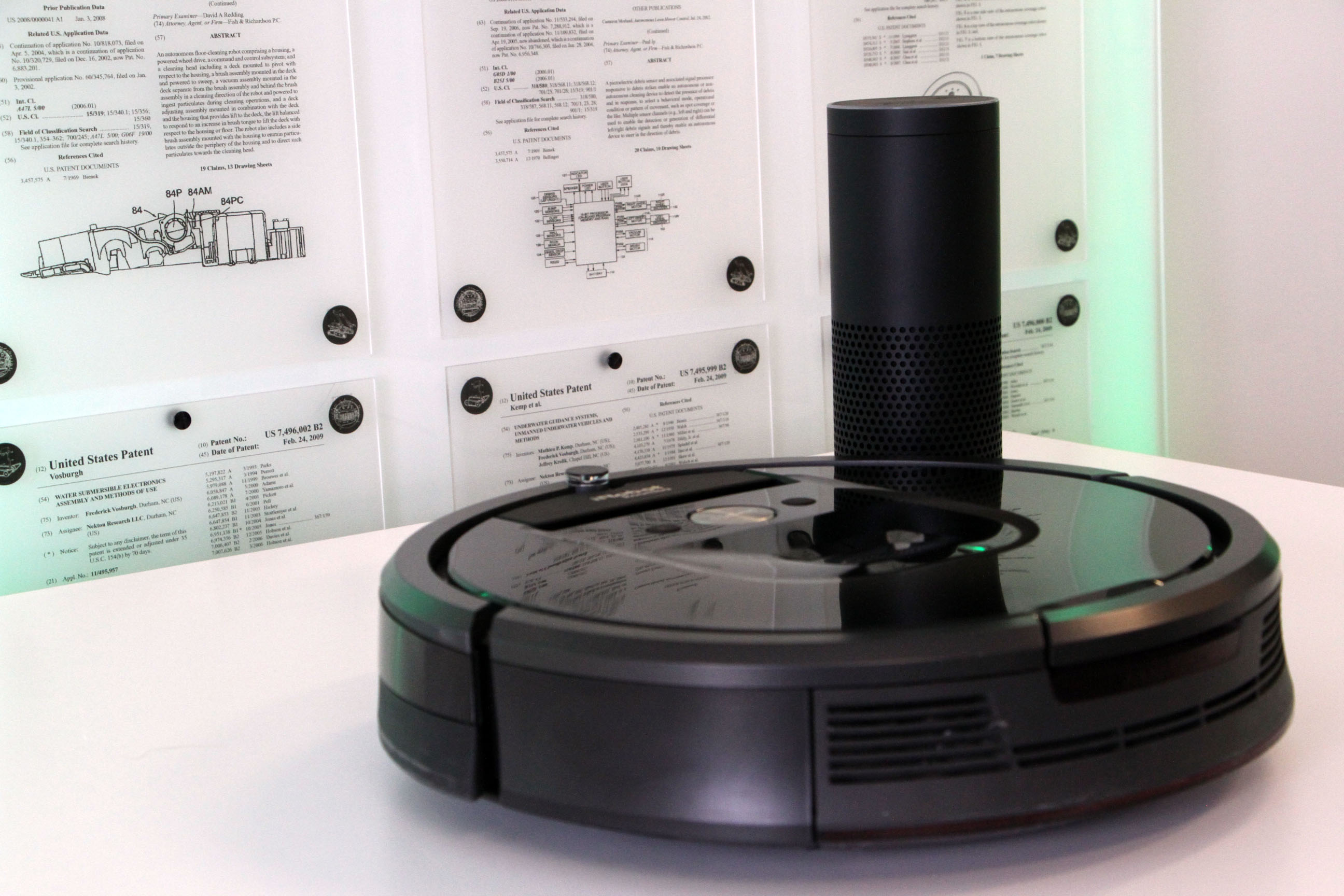 iRobot Roomba 890 Robot Vacuum Wi-Fi Connected Works with Alexa 