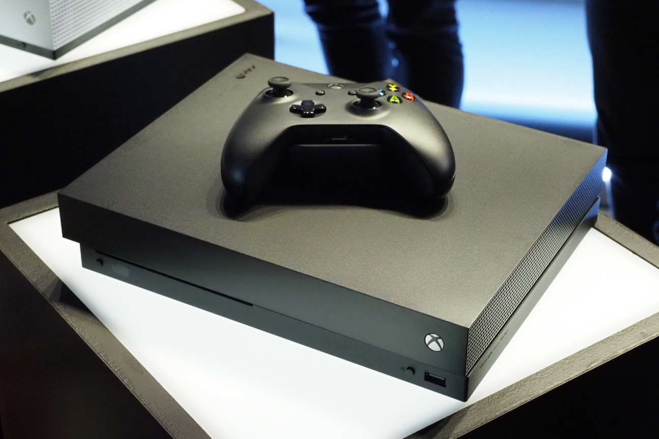 verband Altijd bon The Xbox One X is Microsoft's powerful new 4K console | TechCrunch