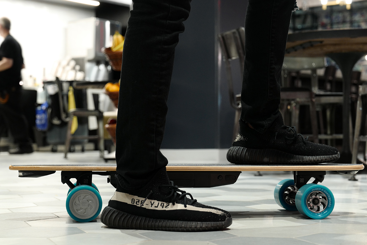 The Huger Tech Racer Electric Skateboard Proves Fast Doesn T Mean