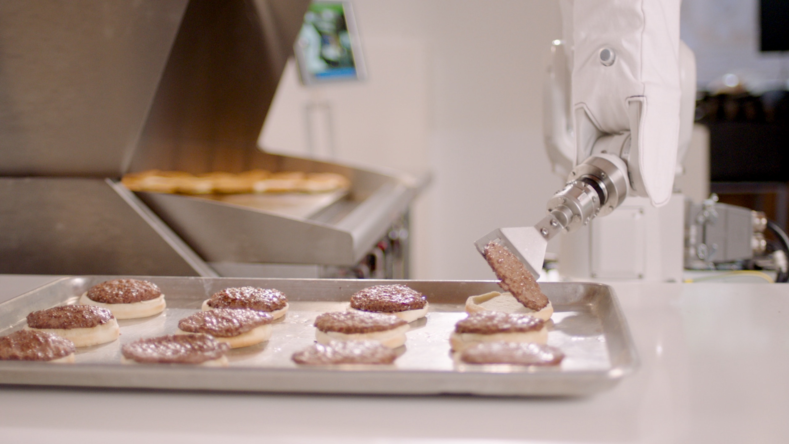 Flippy, the robot hamburger goes to work | TechCrunch