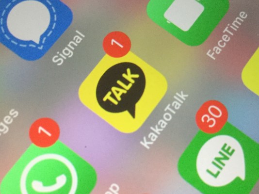 Google halts KakaoTalk updates on Play Store in Korea after messaging app refused to remove its own payment links  – TechCrunch