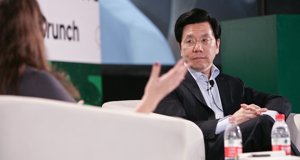 Former Google China head targets AI opportunities with new $900M Sinovation fund