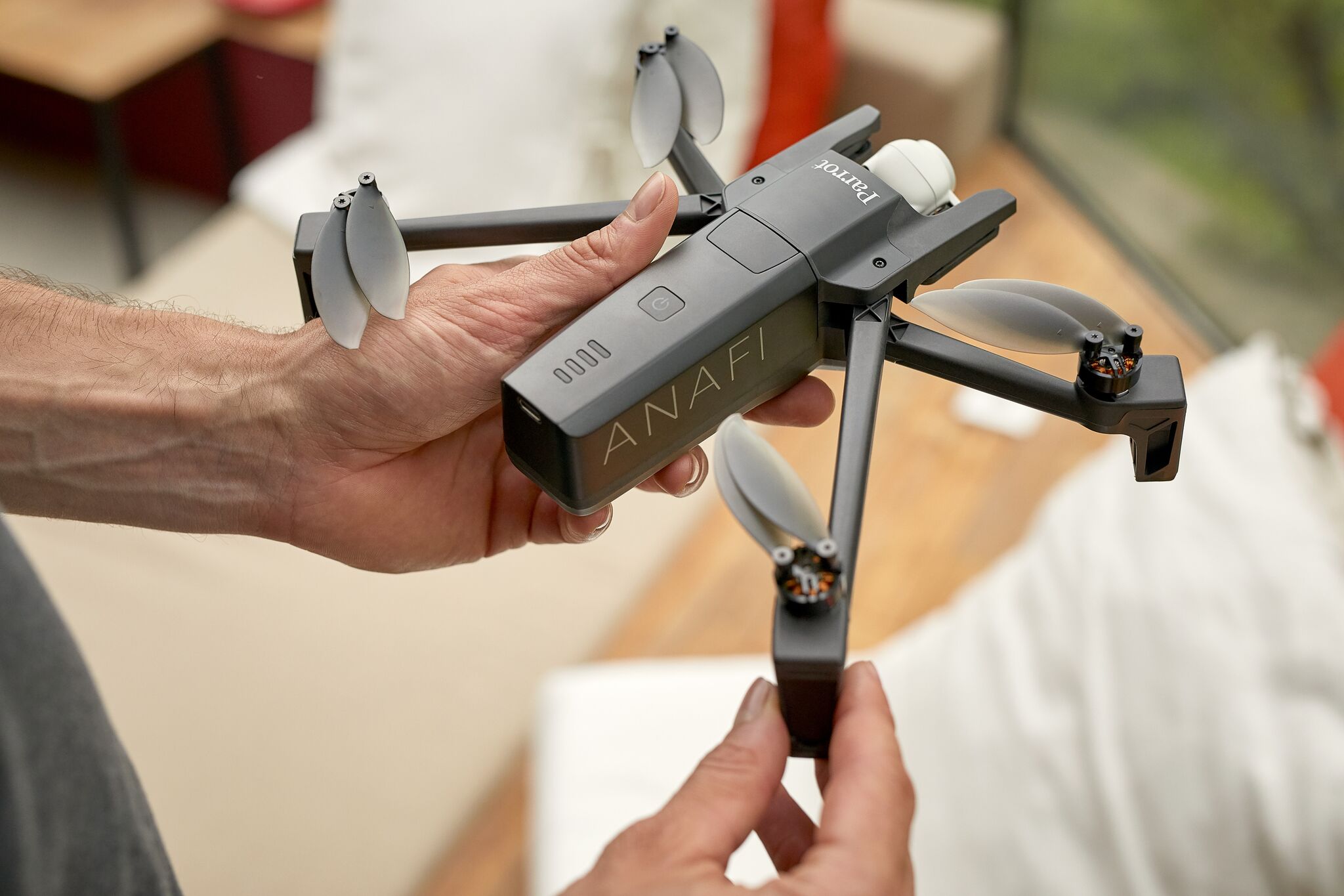 Mispend Utallige ekstra Parrot responds to the Mavic Air with its own folding drone | TechCrunch