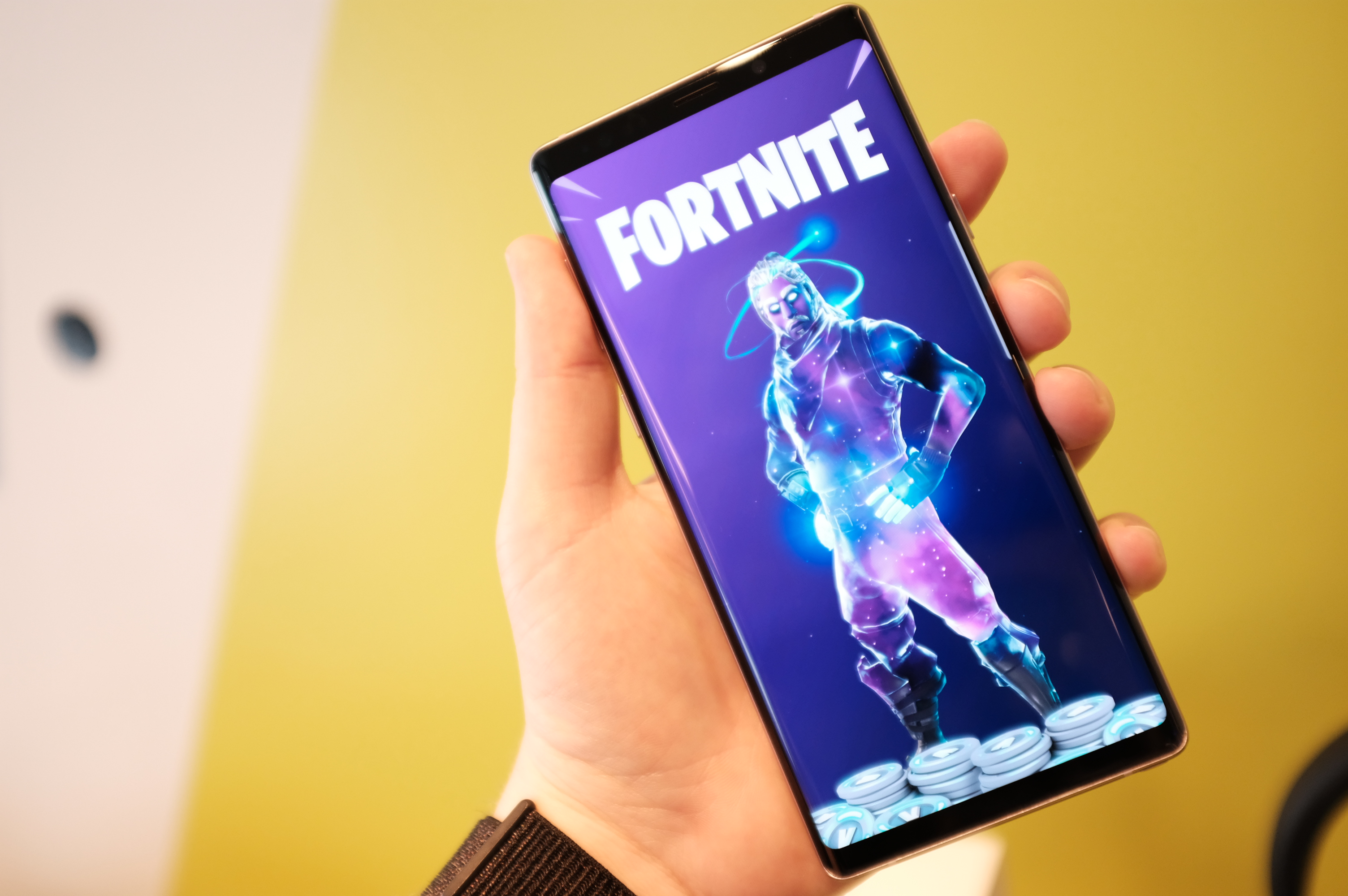 Can You Get Fortnite Galaxy Skin On S9