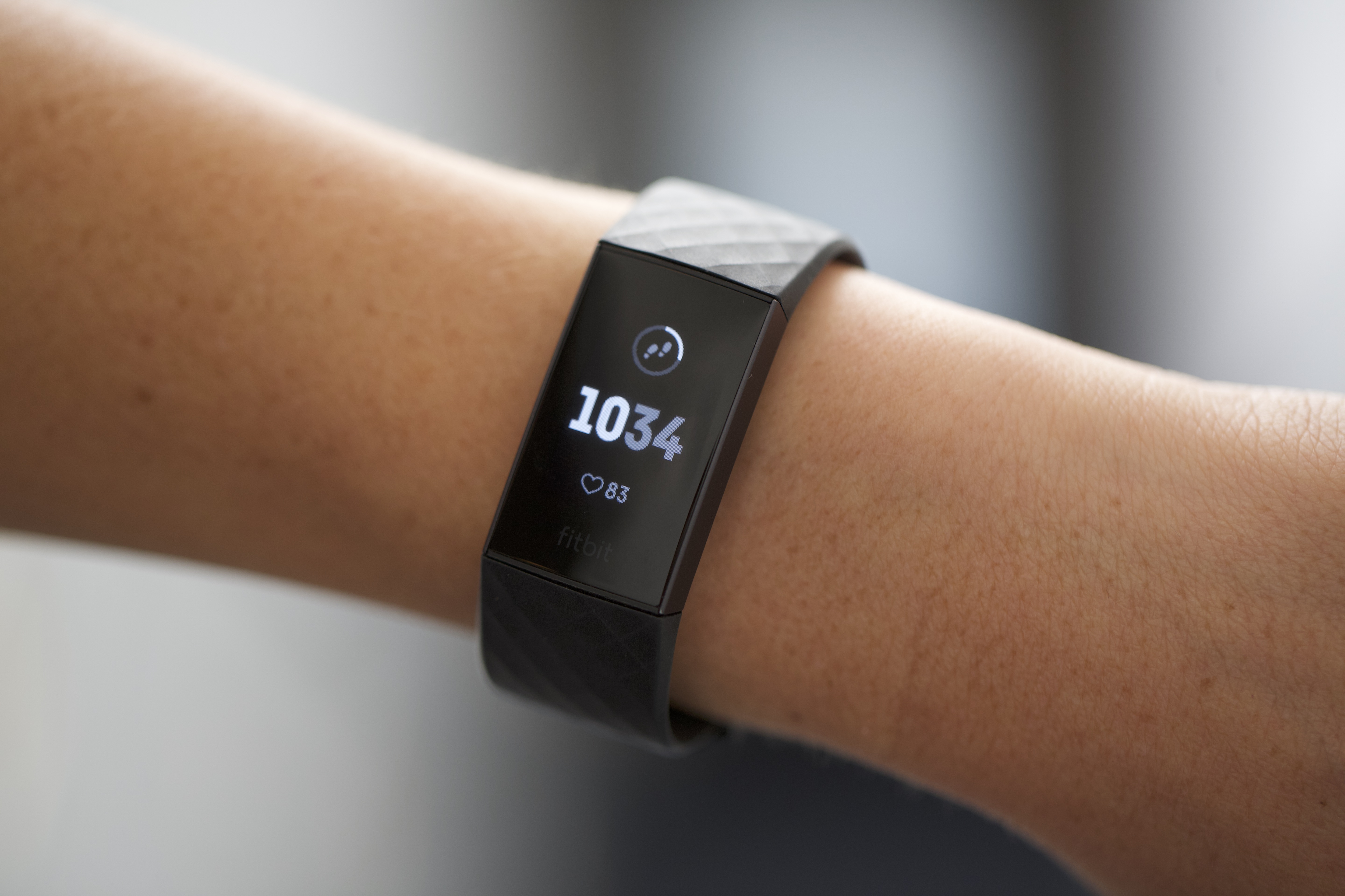 With Charge 3, Fitbit blurs the 