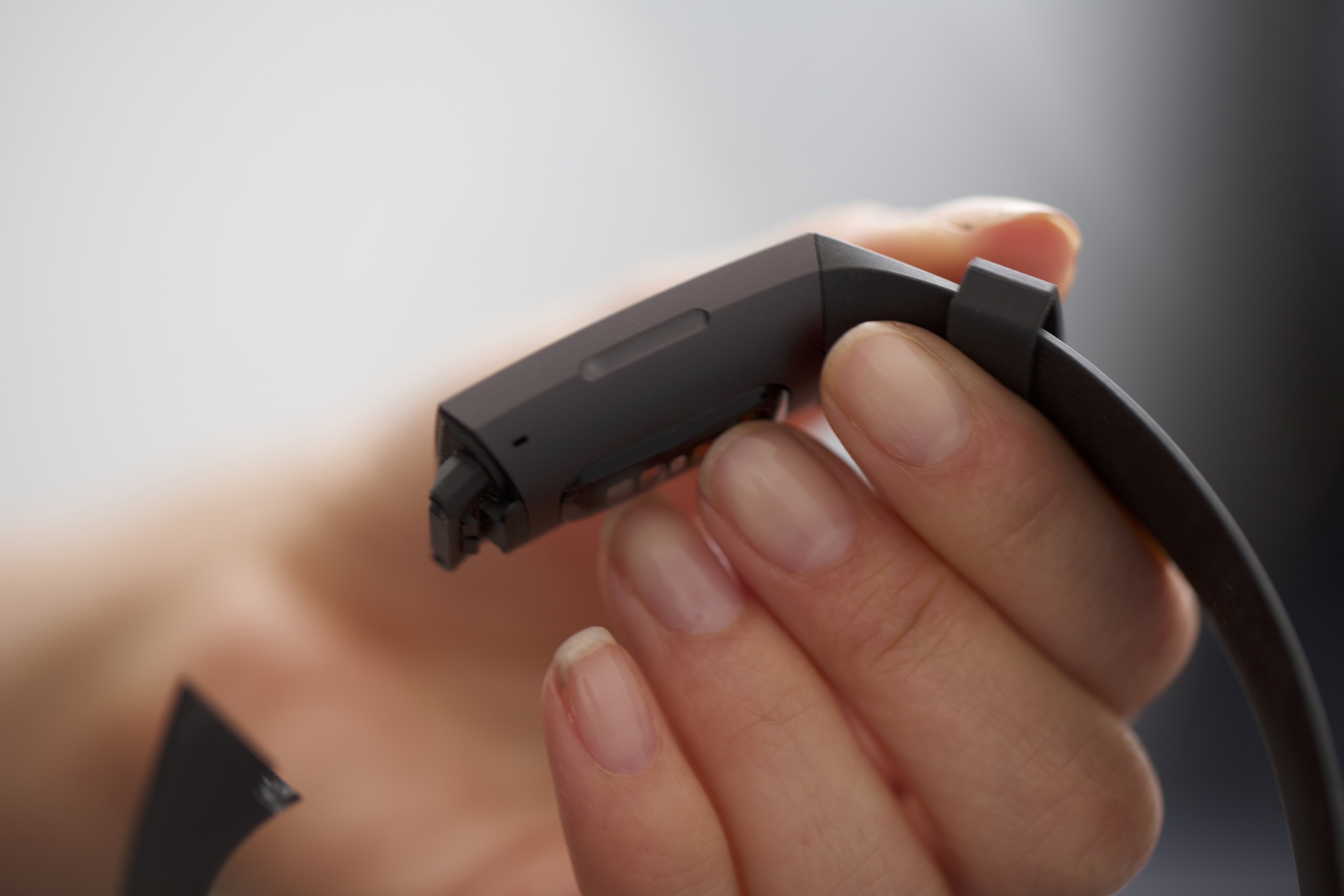 With Charge 3, Fitbit blurs the 