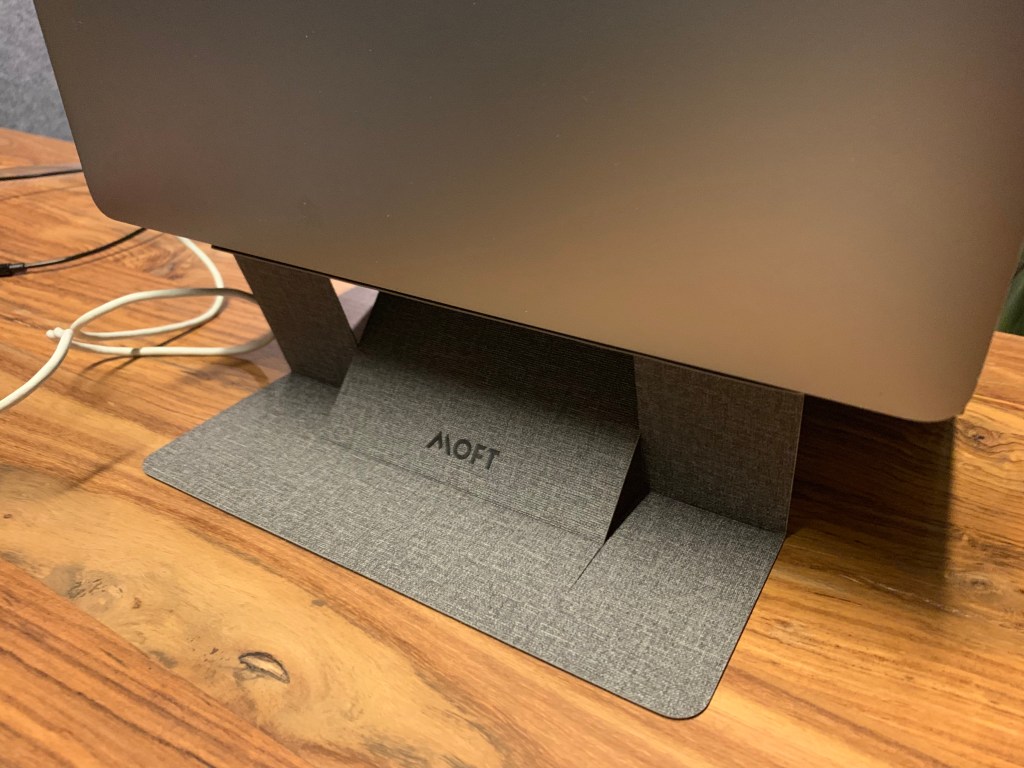 I M Digging This Ridiculous 19 Folding Laptop Stand Techcrunch