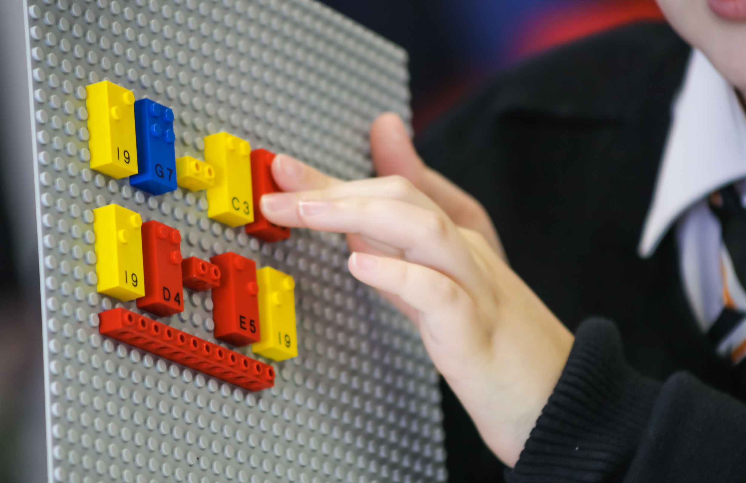 Framework maternal tiggeri LEGO Braille bricks are the best, nicest and, in retrospect, most obvious  idea ever | TechCrunch