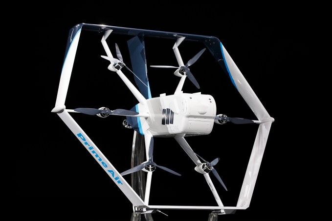 A First Look At Amazon S New Delivery Drone Techcrunch - fromlegouniverse3s and robloxs two handed weapons the