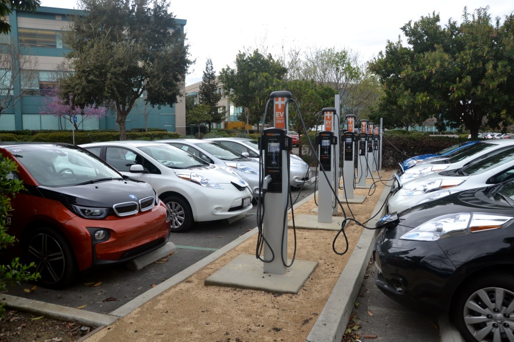 ChargePoint-EV-charging-station