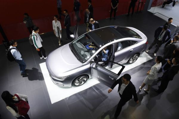 Chinese automaker Geely launches luxury EV brand Zeekr – TechCrunch