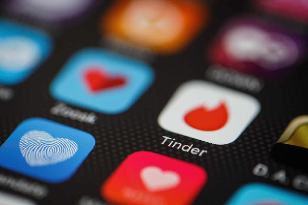 Sorry Teens, Your Tinder Party Is Over