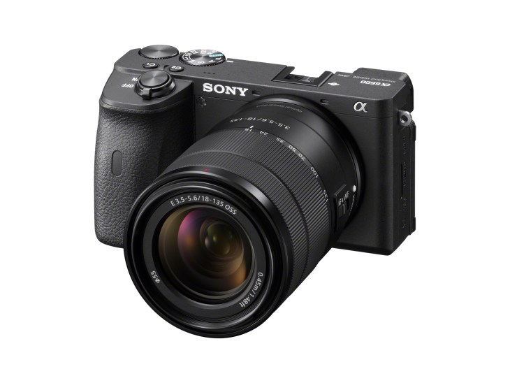 Gezamenlijke selectie Maladroit invoer Sony's new a6600 flagship APS-C camera adds stabilization and over 2x  better battery life | TechCrunch