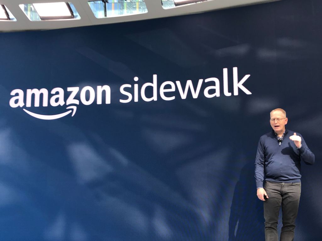 Amazon Sidewalk is a new long-range wireless network for your stuff