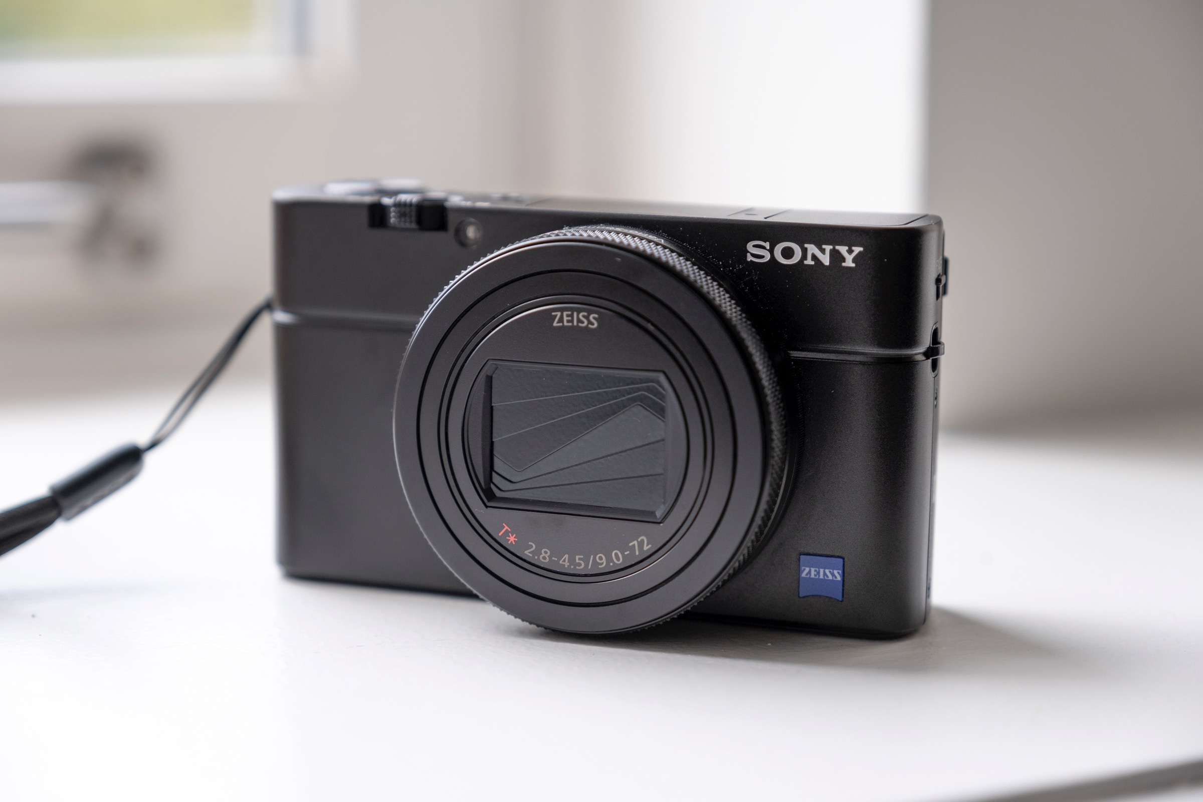 overholdelse kanal Bermad The Sony RX100 VII is the best compact camera you can buy | TechCrunch