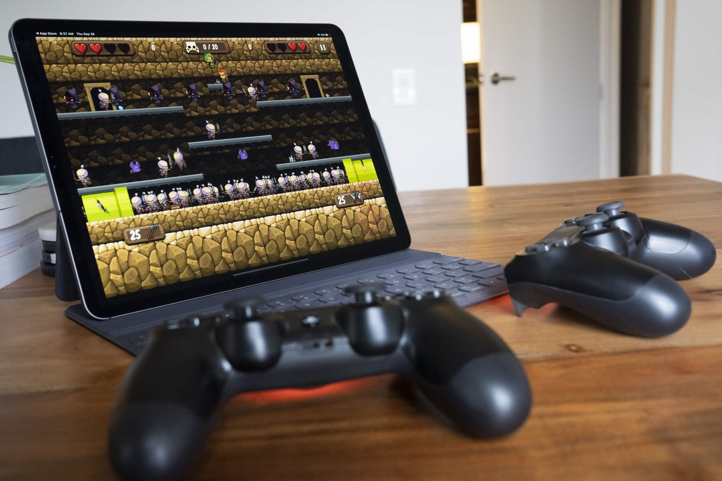 råd fjols adelig Apple's iOS and iPadOS 13 support multiple PS4 or Xbox One controllers,  which could be huge for Arcade | TechCrunch