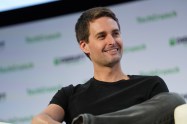 Snap says it will miss this quarter’s revenue goals and slow hiring Image
