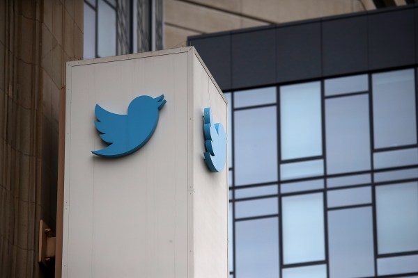 Twitter says passwords are safe after hack, but no word on DMs