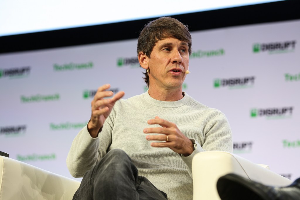 Foursquare founder banks funding for mystery 3D social network startup