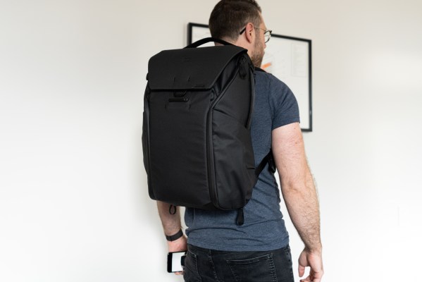 Peak Design Everyday Zip and Everyday Backpack V2 review