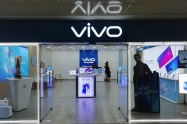 India raids Vivo offices over money laundering allegations Image