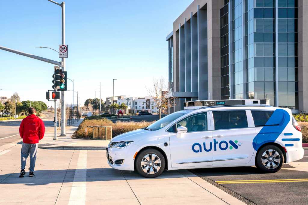 Autonomous vehicle startup AutoX lands driverless testing permit in California