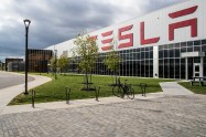 Tesla’s next gigafactory might be in Canada Image